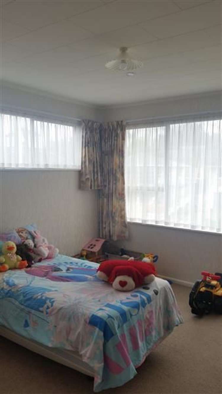 15 Clyde Carr Crescent Waimataitai_8