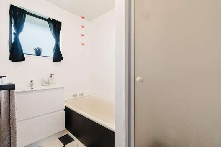 12A Flemington Place Nawton_11