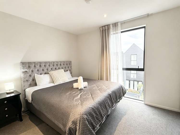2/35 Kilmore Street_4