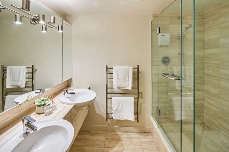 1/326 Oriental Parade Oriental Bay_12