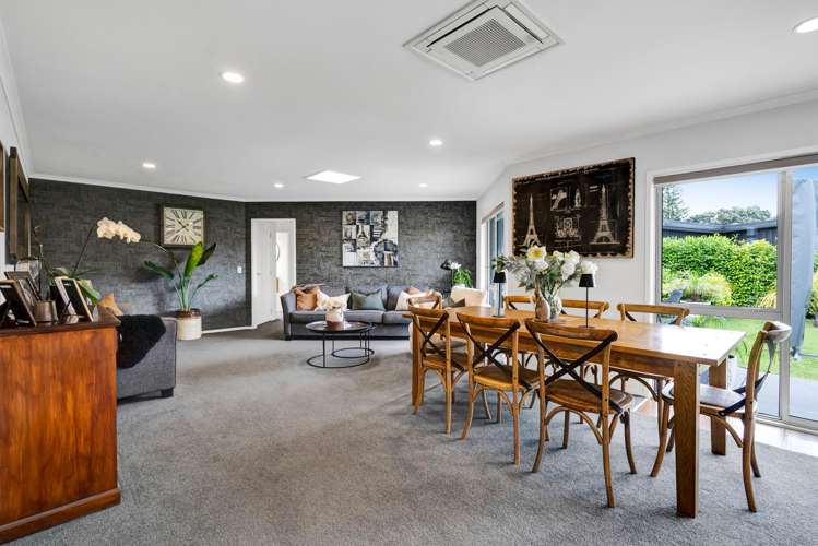 3 Condor Crescent Bell Block_9