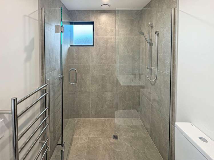 3/131 Simeon St Somerfield_17