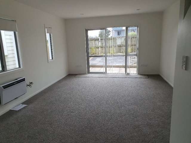 9/6 John Jennings Drive Oteha_3