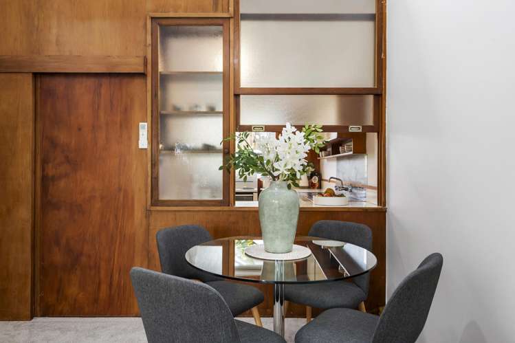 5/6 North Avenue Narrow Neck_9