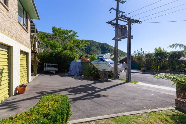 14 Huia Street Waikawa_11