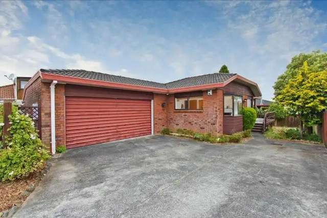 3-Bedroom Home with Stunning Sea Views in Bloc...