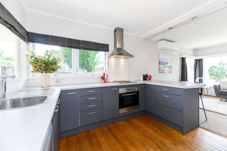 2/11 Lenihan Street Northcote_8