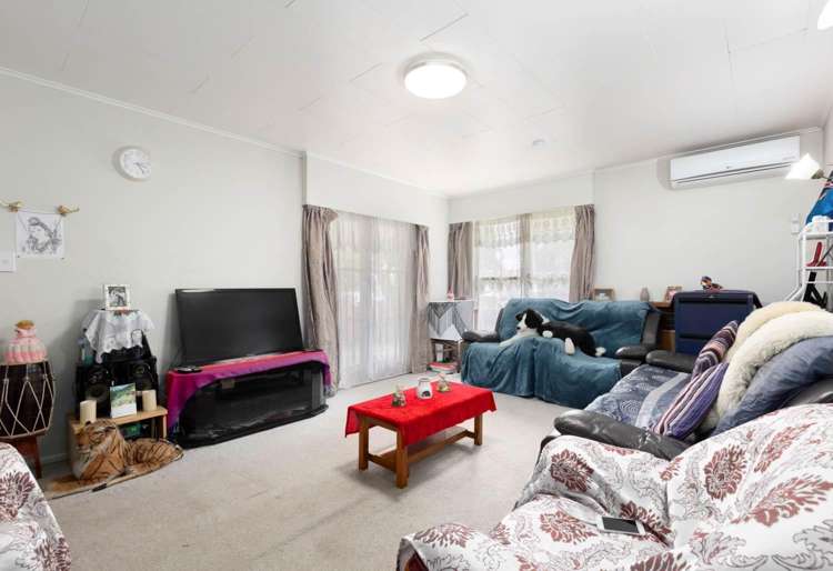 245 Robertson Road 2371_1