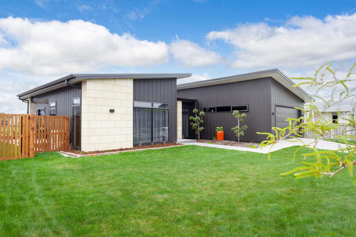 11 Peakedale Drive_0