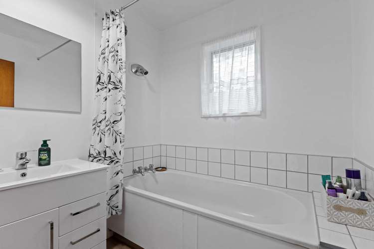 12 Shaldon Crescent Blagdon_13