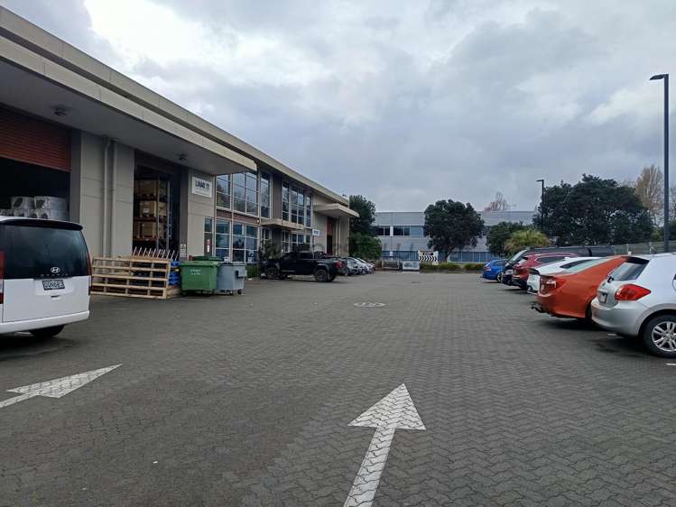 J/61 Hugo Johnston Drive Penrose_3