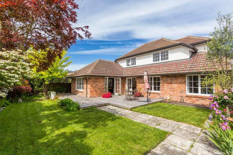 76 Hewitts Road Merivale_0