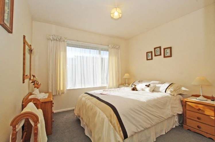 18 Holcroft Place Stoke_7