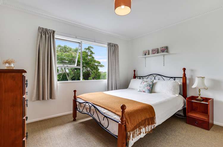 43 Chedworth Avenue Chedworth_15