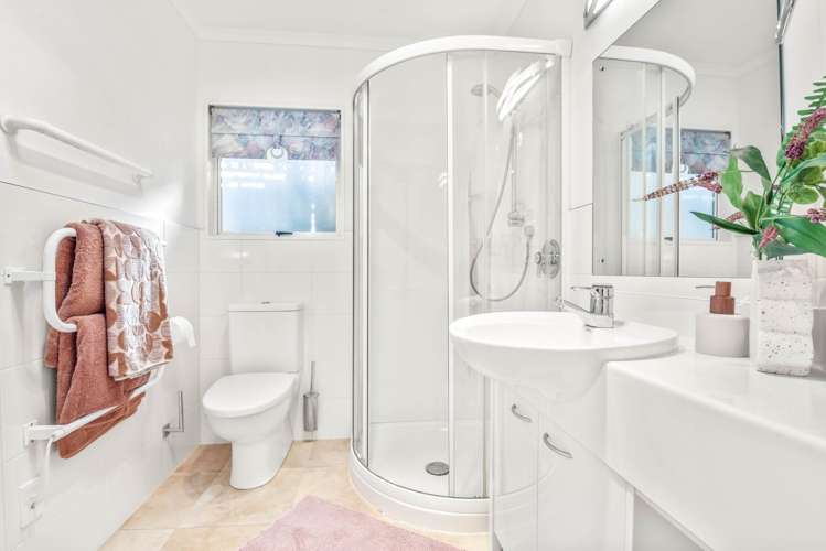 49 Swann Beach Road Stanmore Bay_12
