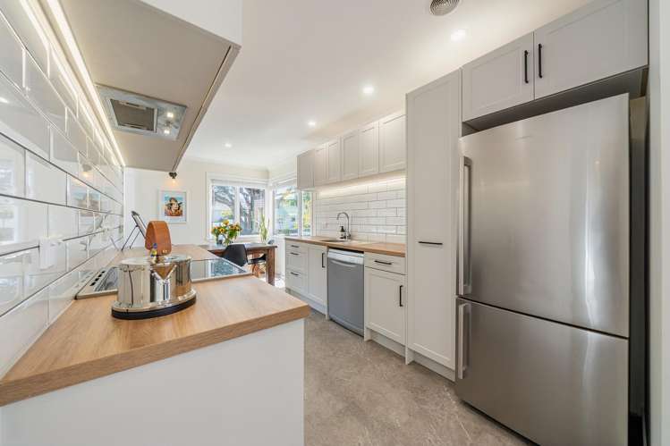 22 Pasadena Crescent Totara Park_6