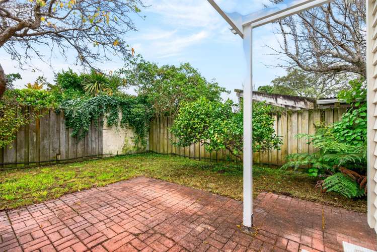 2 Ngaio Street Eastbourne_26