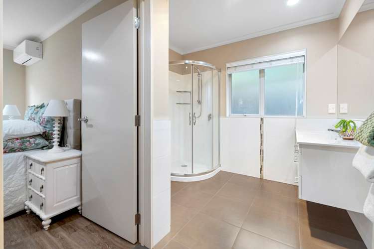 14 Brancott Place Flat Bush_24