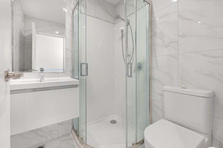 12/26 Springvale Drive Albany_17