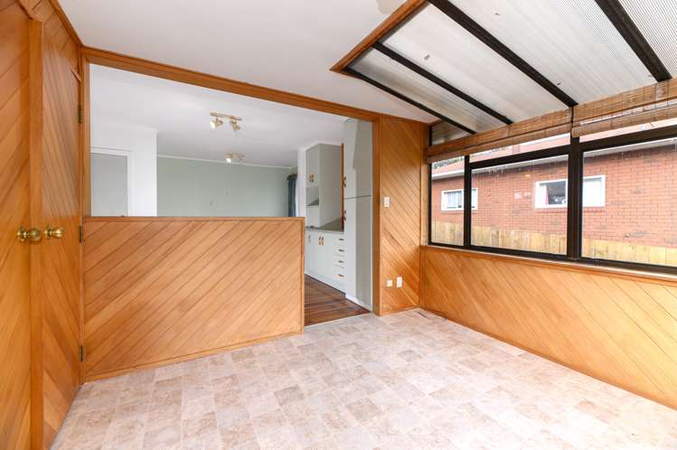 129 Forest Hill Road Henderson_5