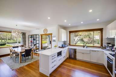 549 Middle Road_4