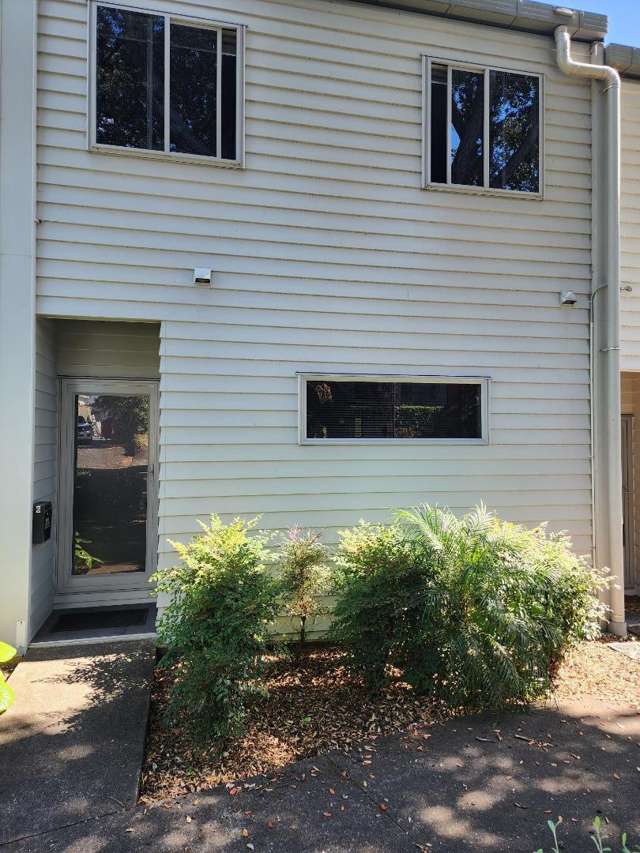 6/16 Ronald Street Strandon_1