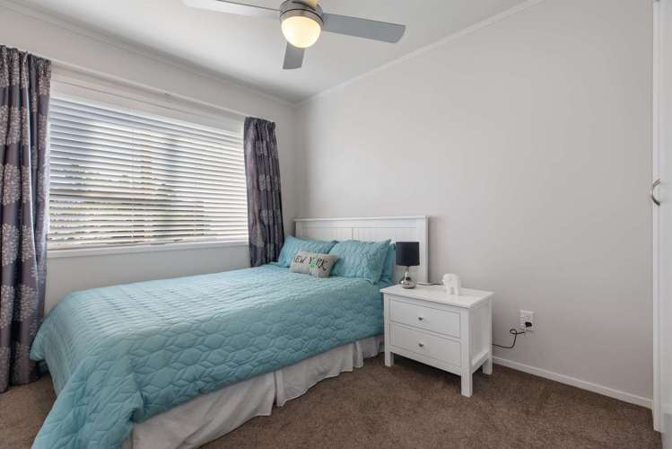 6 Tyrian Close Half Moon Bay_9