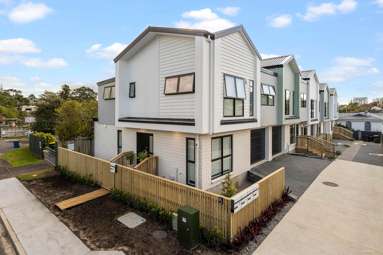 5 John F Kennedy Place_1