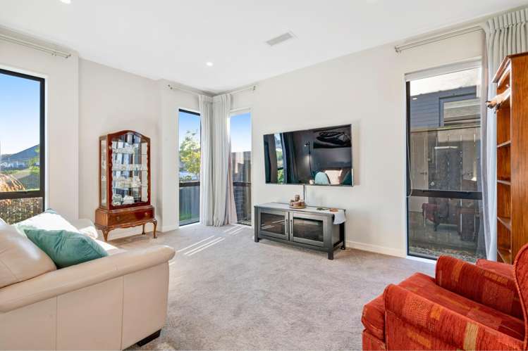 4 Spark Road Wainui_10