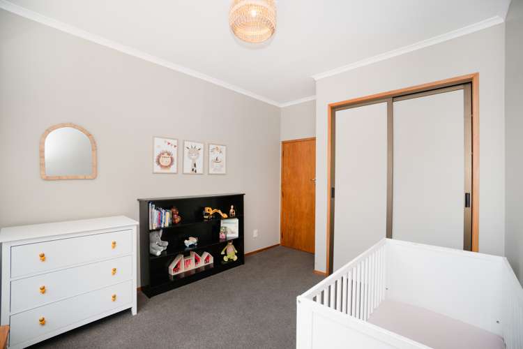 8 Perth Place Awapuni_21