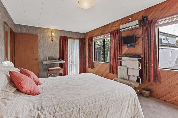 80 Regency Crescent Redwood_11