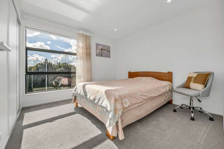 16 Rorida Lane Flat Bush_11