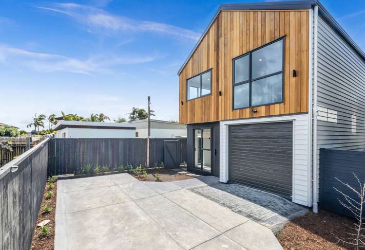 4/8 Indus Place Half Moon Bay_1
