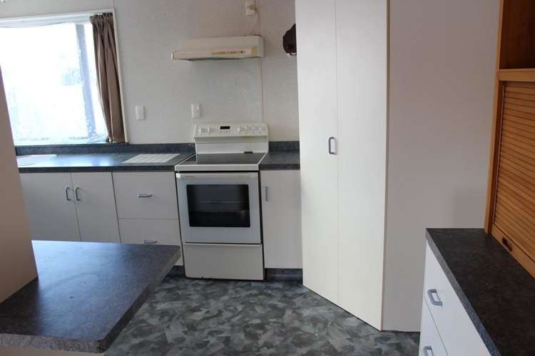 12 Feary Crescent Takaka_5