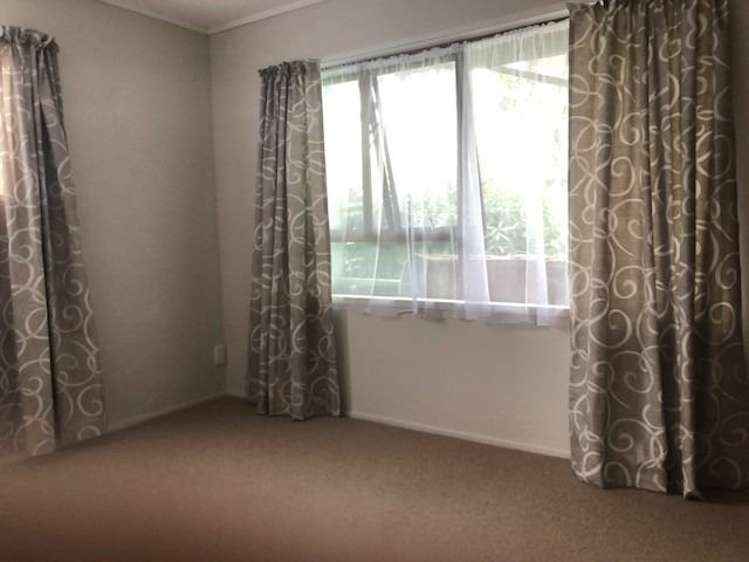 1/27 Aeroview Drive Beach Haven_8