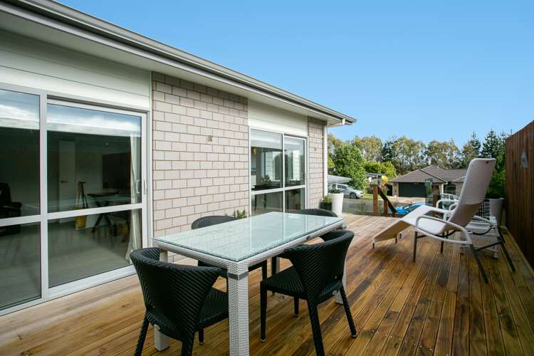 26 Alpers Ridge Leamington_8