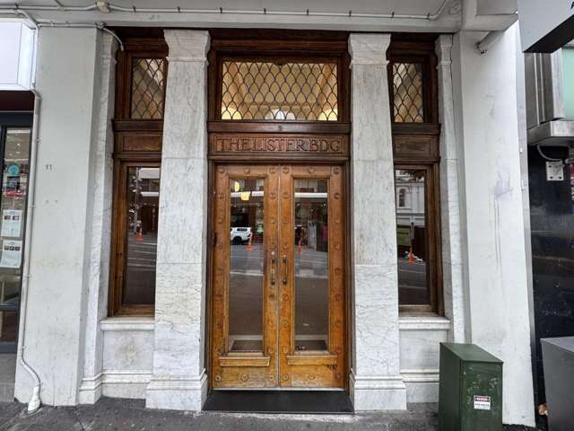 A New York–Style Retreat in the Heart of the CBD