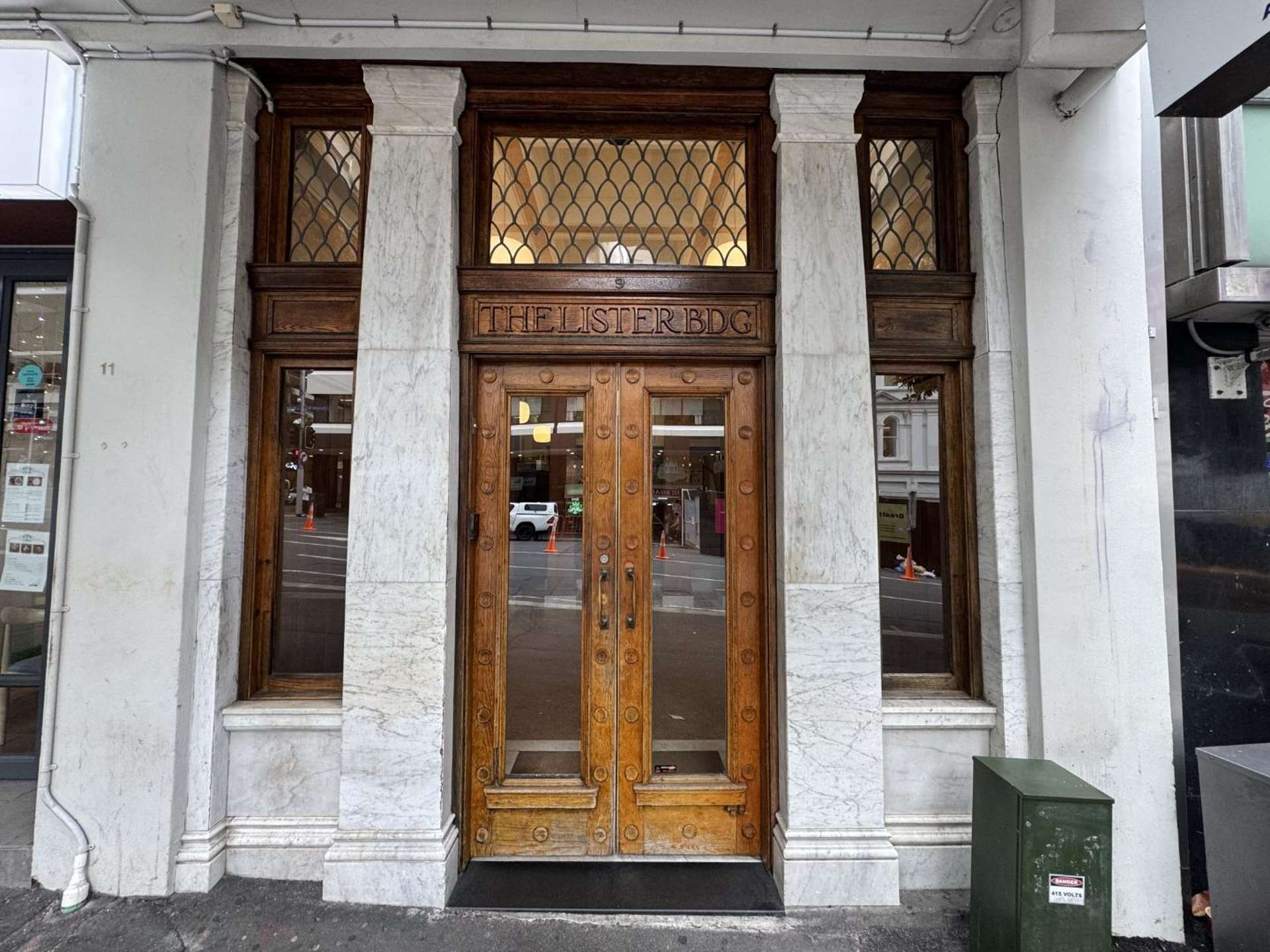 2a/9 Victoria Street East 10015_0