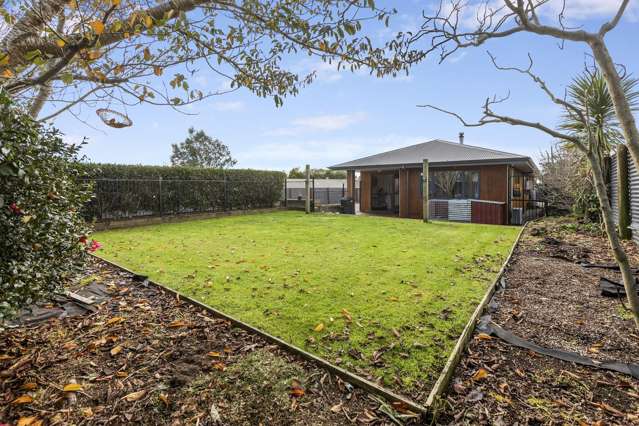 Coastal Lifestyle with Garaging & Space to Spare