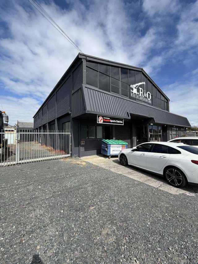 Mt Roskill Showroom - 263sqm