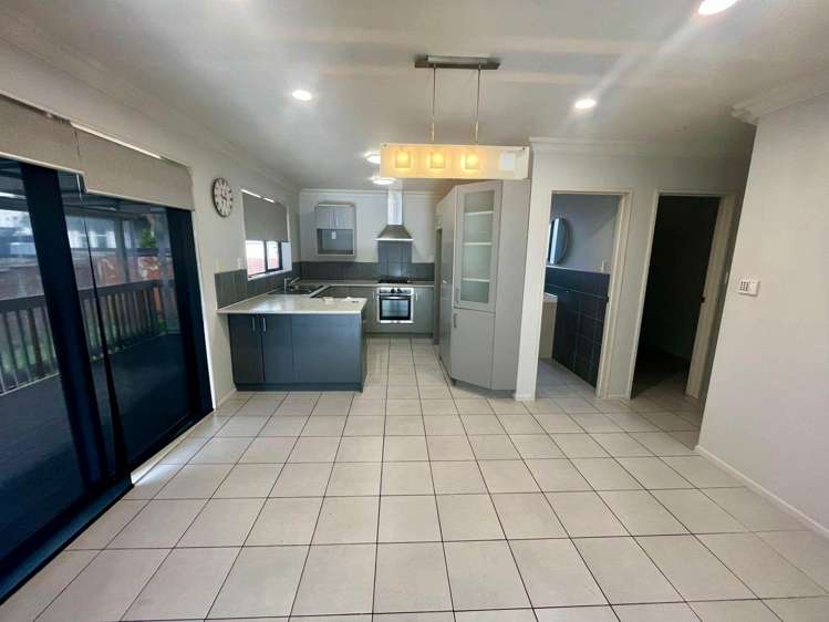 2/125 Russell Road Manurewa_6
