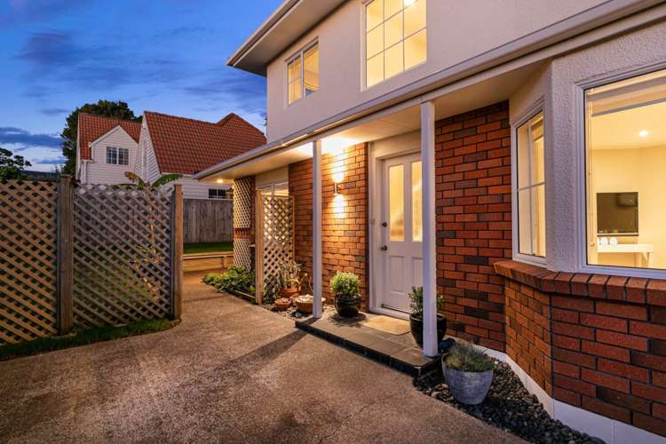 2/3 Rangitira Avenue Takapuna_42