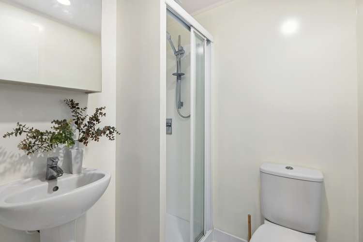 1035/72 Nelson Street Auckland Central_11