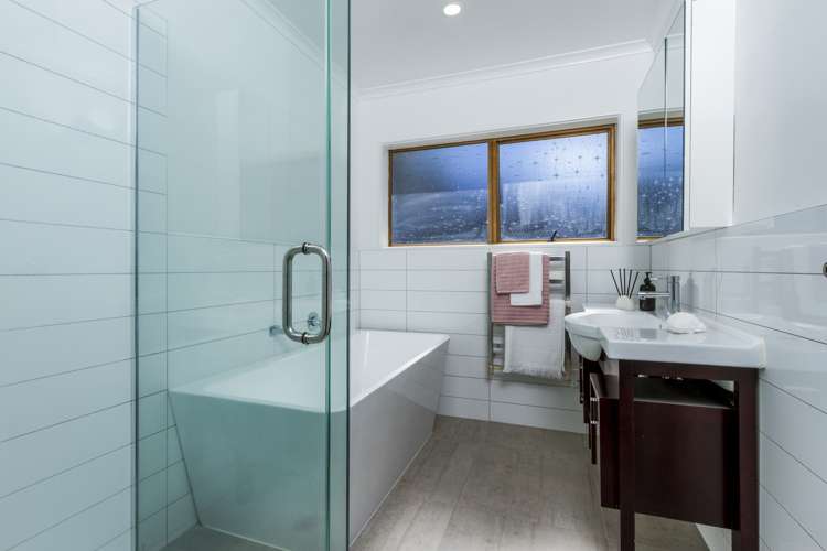 23a Beach Road Te Atatu Peninsula_17