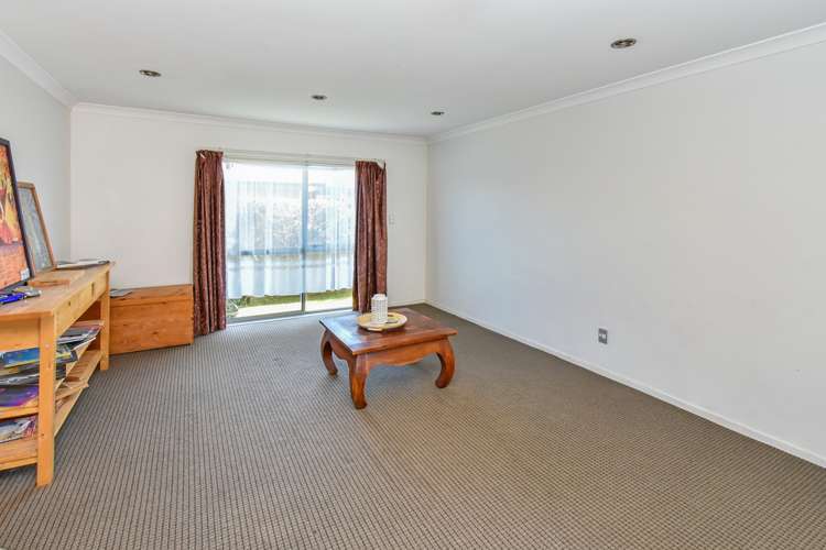 10 Mark Edgar Place Clendon Park_5