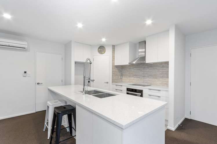 25 Roberts Road Hei Hei_2