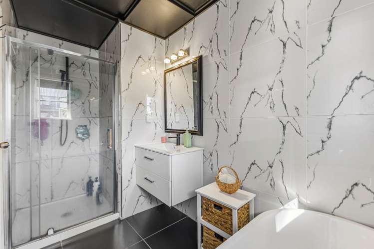46 Kelman Road Kelston_10
