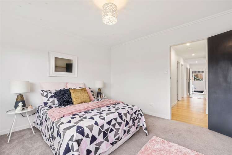 29 Cassino Street Bayswater_11