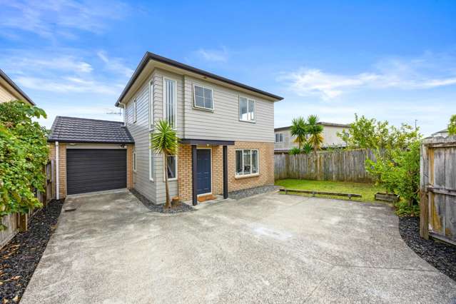 Light, Bright & Family-Ready on Freehold Land