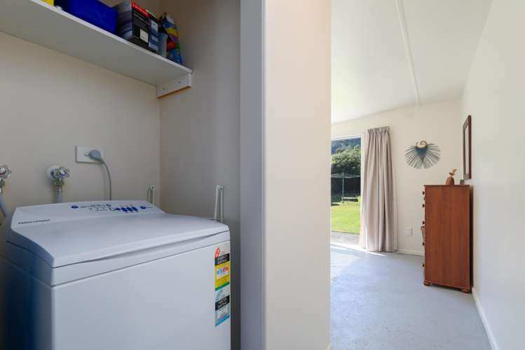 32 Peninsula Road Takaka_19